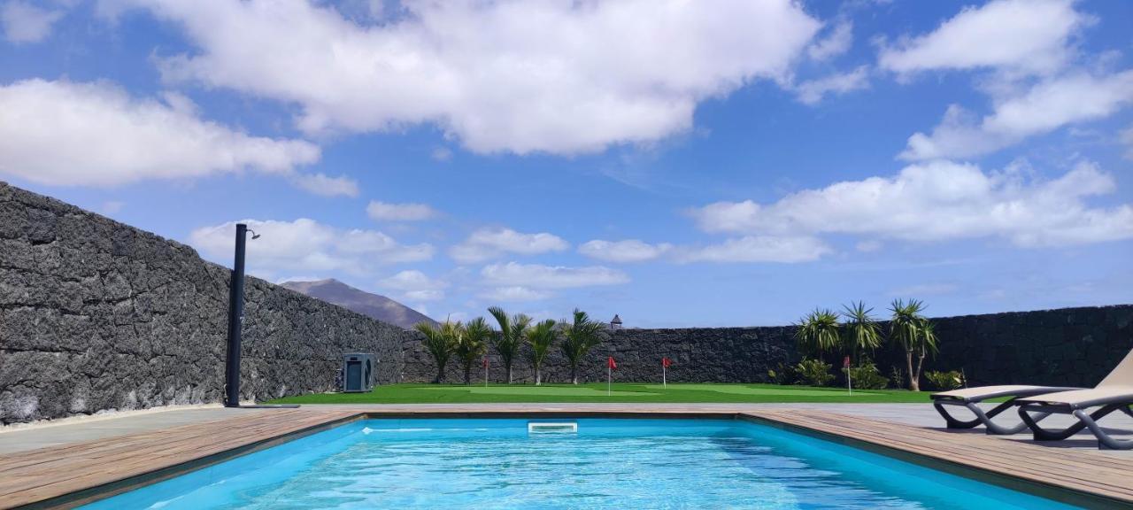Villa Geneva - Relax Y Diversion Playa Blanca  Exterior foto