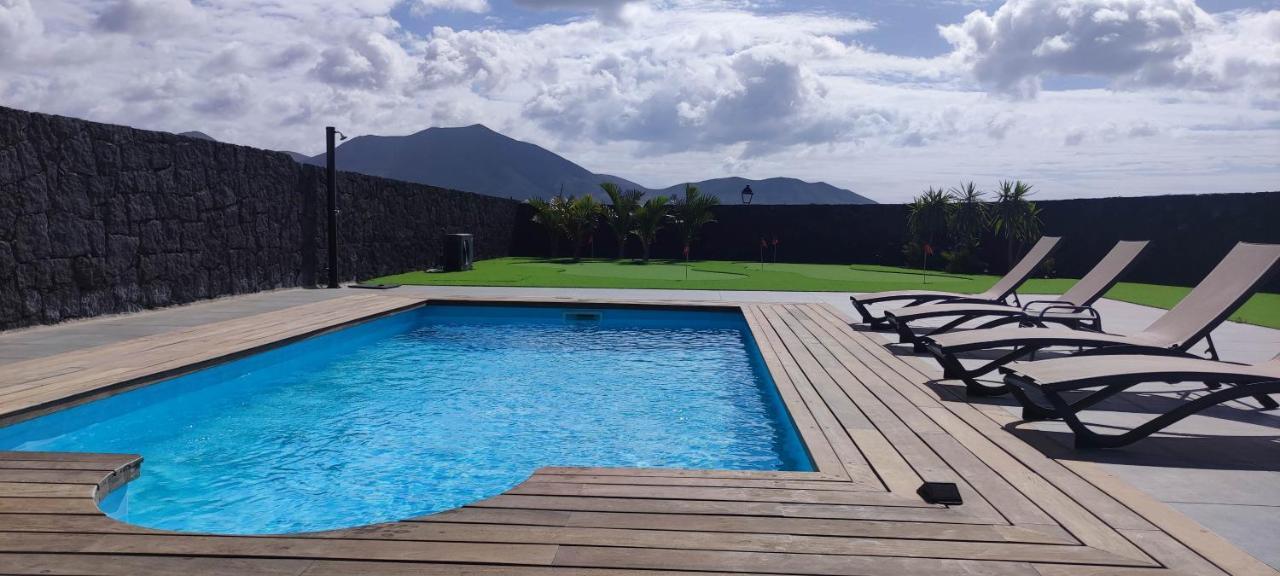 Villa Geneva - Relax Y Diversion Playa Blanca  Exterior foto