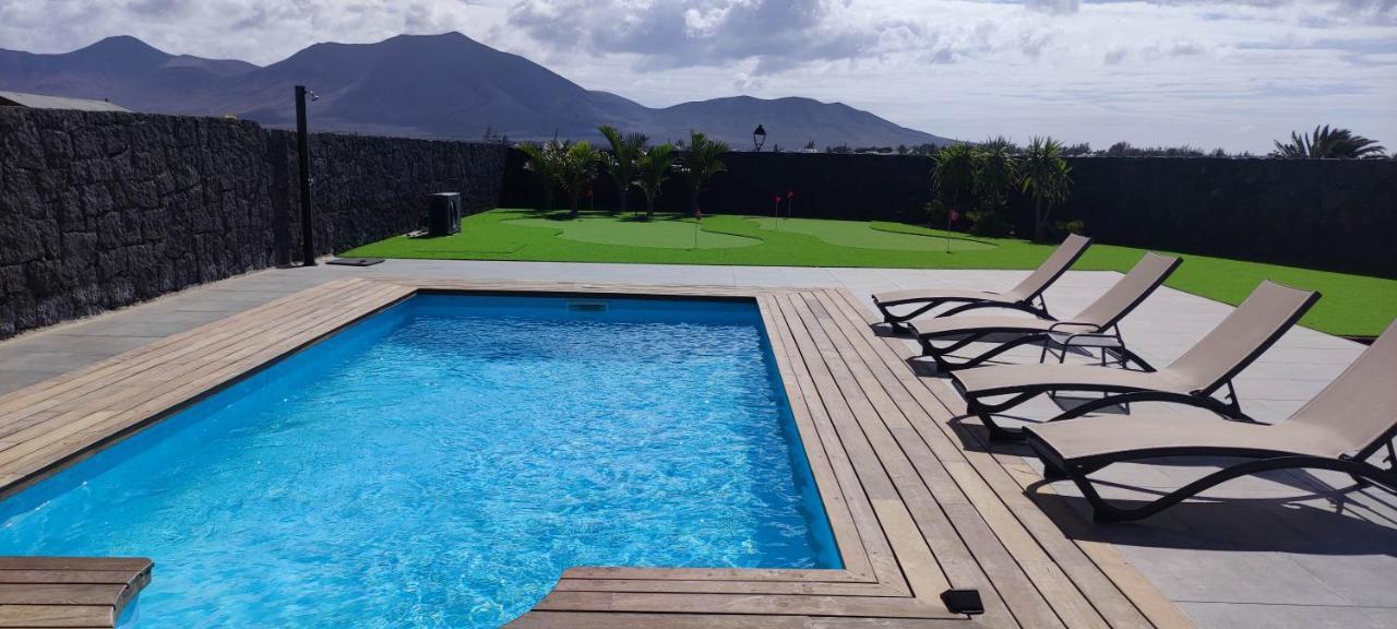 Villa Geneva - Relax Y Diversion Playa Blanca  Exterior foto